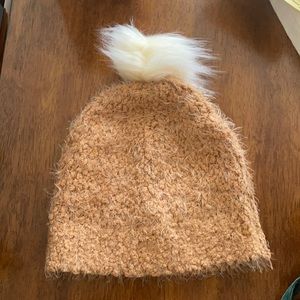 G.i.l.i Orange/tan beanie